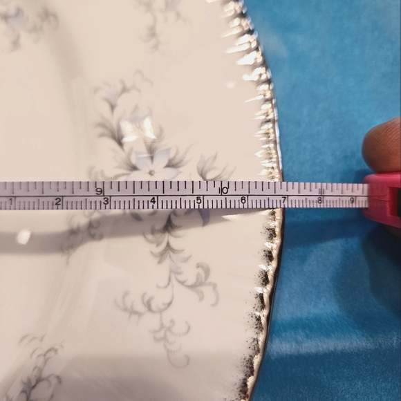 "Bride's Choice" Dinner Plate by Paragon. - Picture 7 of 7